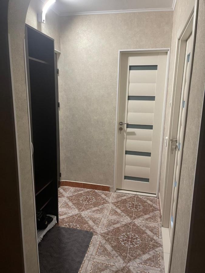 Apartament Bella Тиргу-Окна Екстер'єр фото