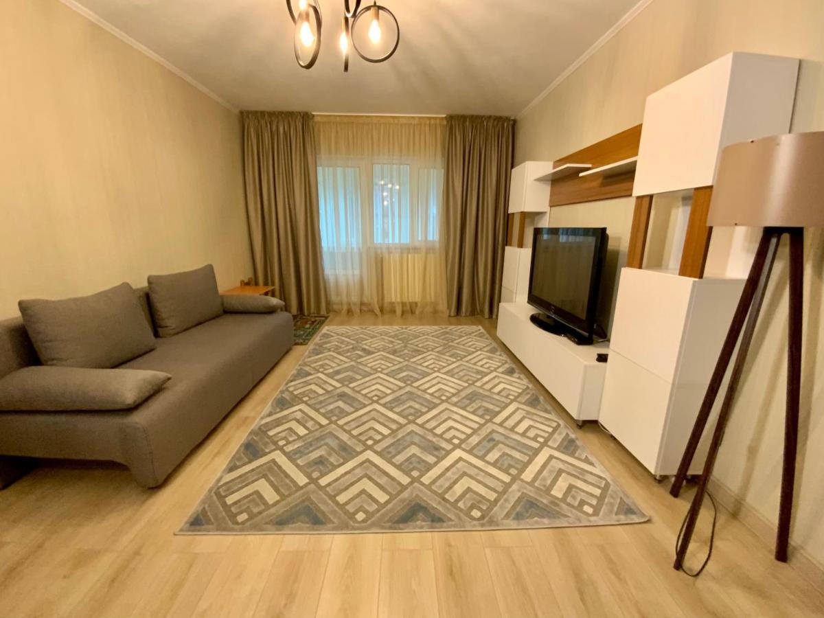 Apartament Bella Тиргу-Окна Екстер'єр фото